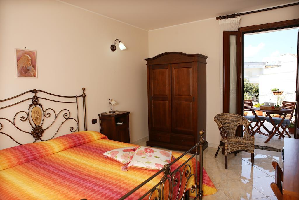 B&B Minerva Castro  Room photo