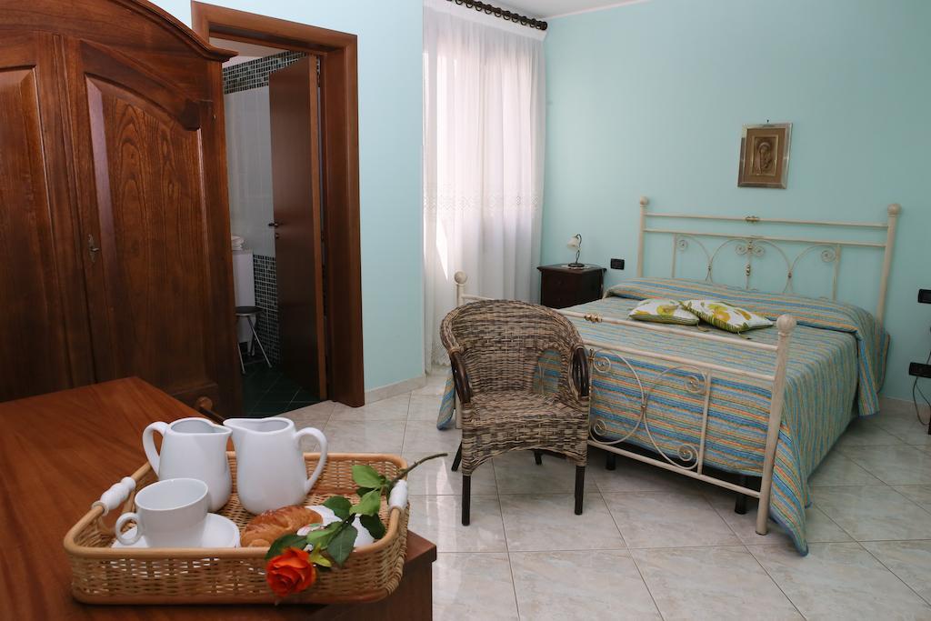 B&B Minerva Castro  Room photo